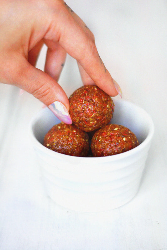 Ginseng and Goji Breakfast Balls (Raw Vegan, Paleo)